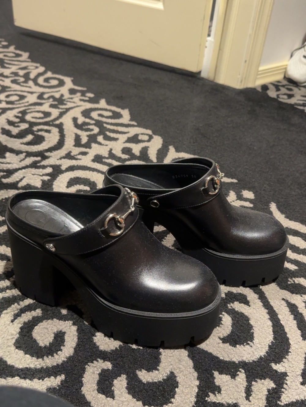Women’s Black Platform GUCCI AUTHENTIC Clog Mules with Silver Trim WORN TWICE